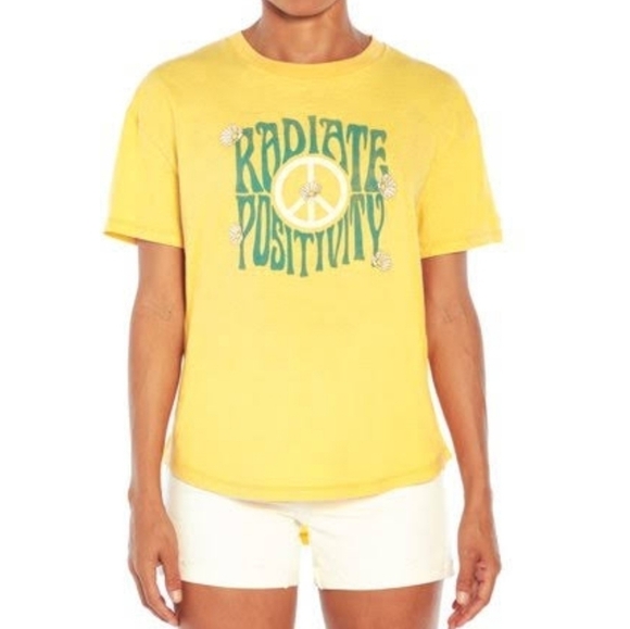 Wildfox Mellow Yellow Radiate Positivity T-Shirt - Picture 1 of 7